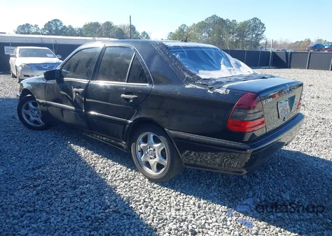 2000 Mercedes-Benz C 280 z USA, uszkodzony, nr VIN WDBHA29GXYA856339